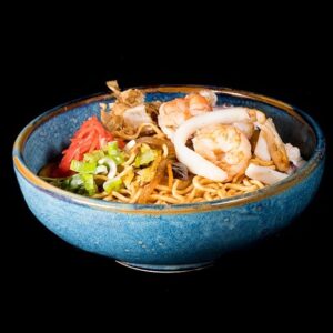 YAKISOBA CALAMAR Y GAMBAS